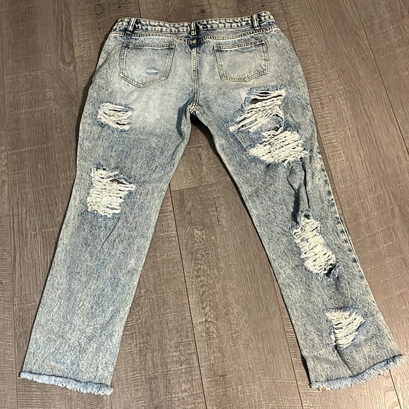 Skinny Jeans - Picture 2 of 4